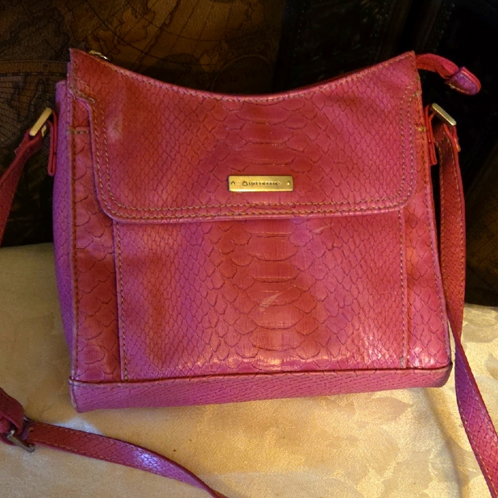 Liz Claibornne Pink Organizer Purse
